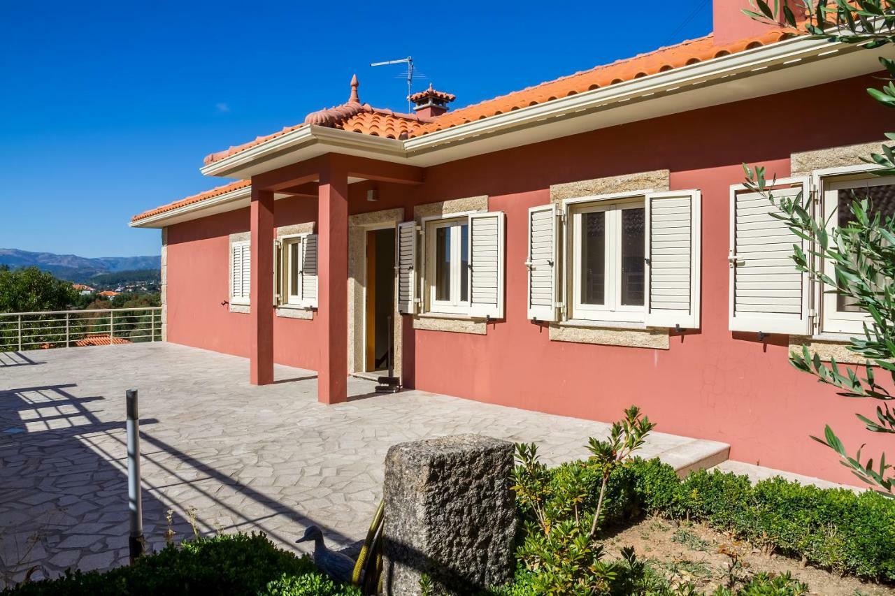 Вилла Casa Da Oliveira Мондин-ди-Башту Экстерьер фото